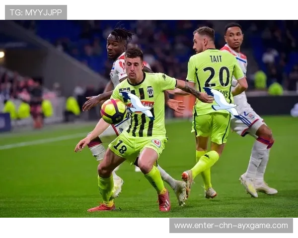 法甲巴黎替补上场立刻建功，比分被改写